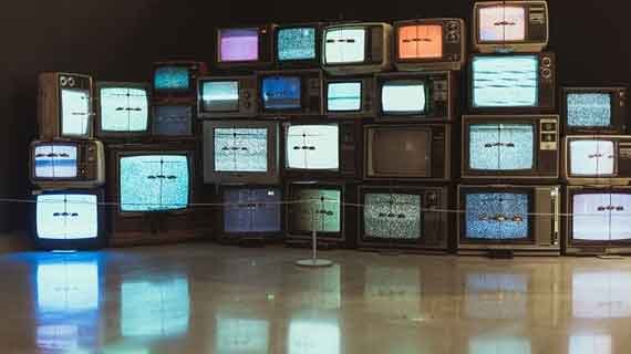 kelebihan televisi